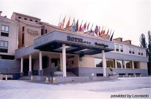 Puerta De Segovia Hotel La Lastrilla Bagian luar foto
